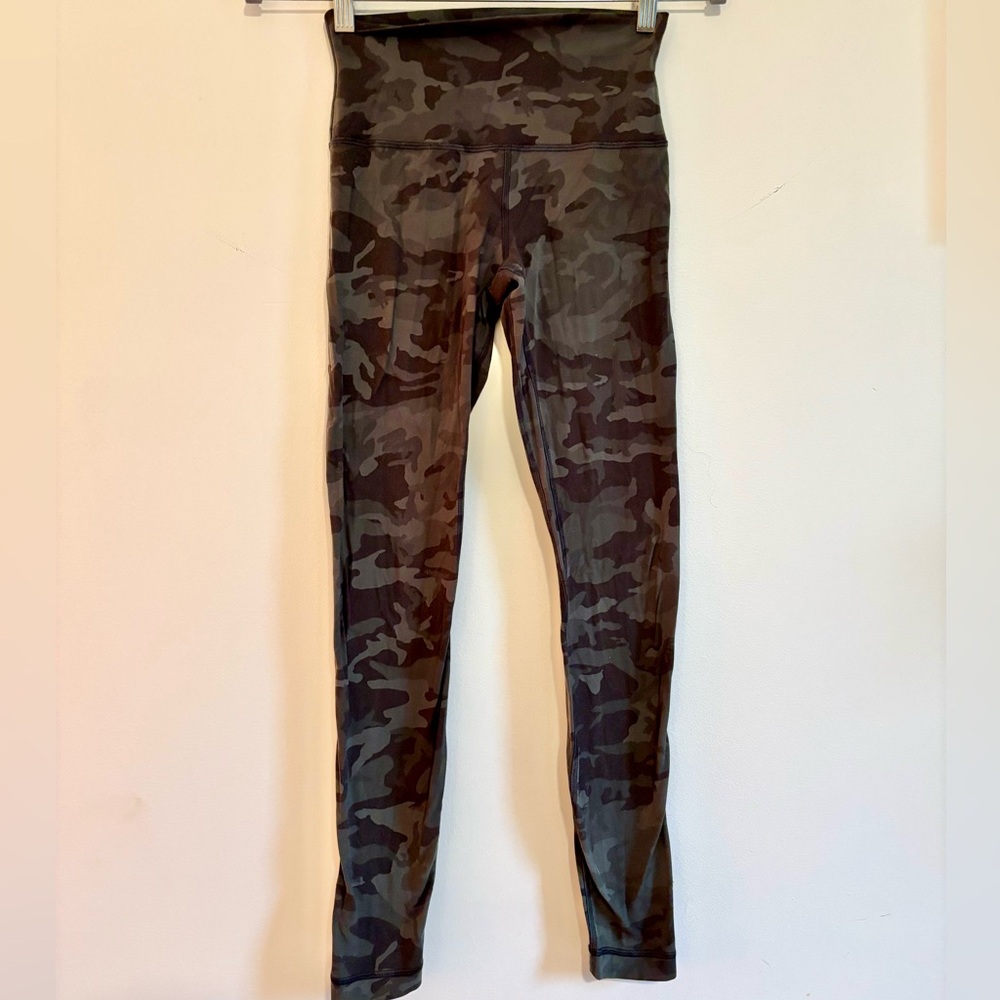 Lululemon Hi-rise leggings align camo size 4